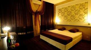 Гостиница A-Hotel Оренбург Улучшенный двухместный номер с 1 кроватью или 2 отдельными кроватями-8